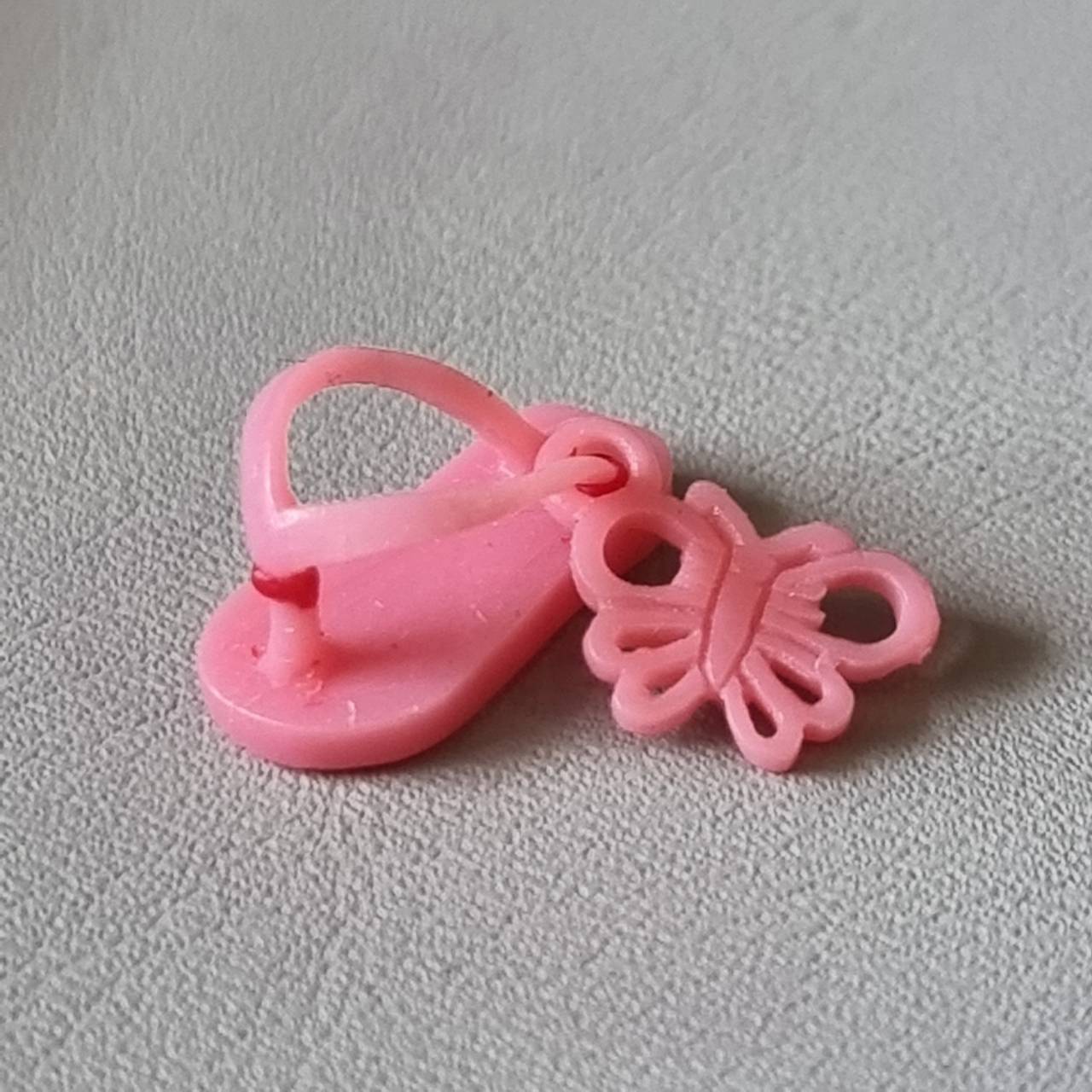 Dangling Flutter Sandals