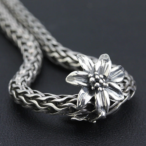 BEADMAIL NO. 66 Motherflower